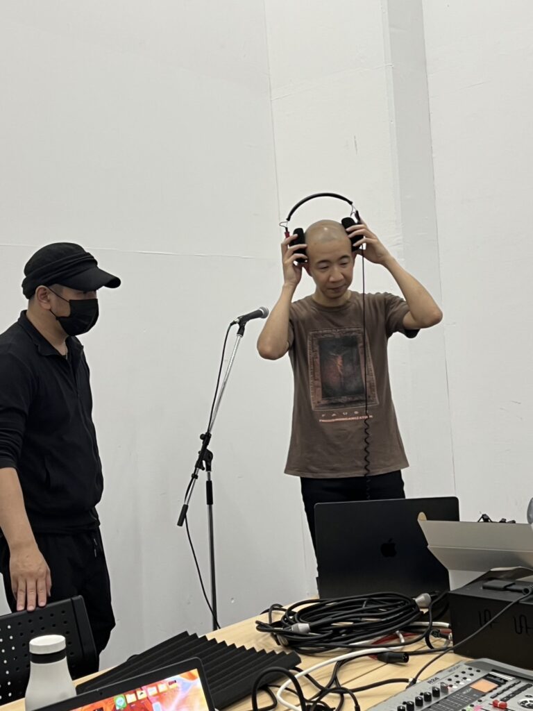 CM中で使う歌の収録